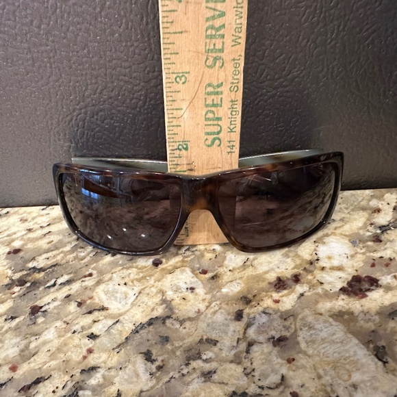 GUCCI SUNGLASSES 1494 S - Picture 8 of 8